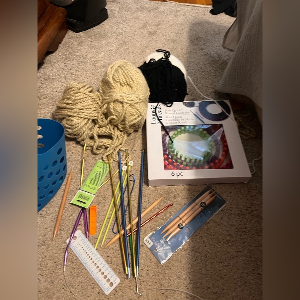 Knitting and Crochet Supplies Set